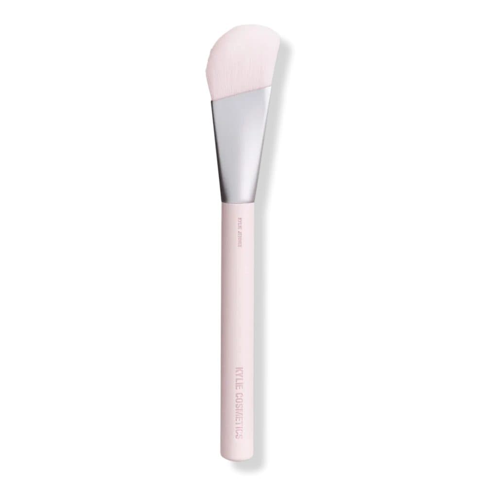Kylie Jenner Skin Tint Brush