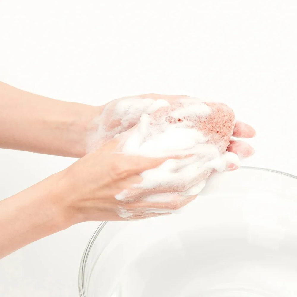 Purito Seoul Bamboo Charcoal Konjac Sponge