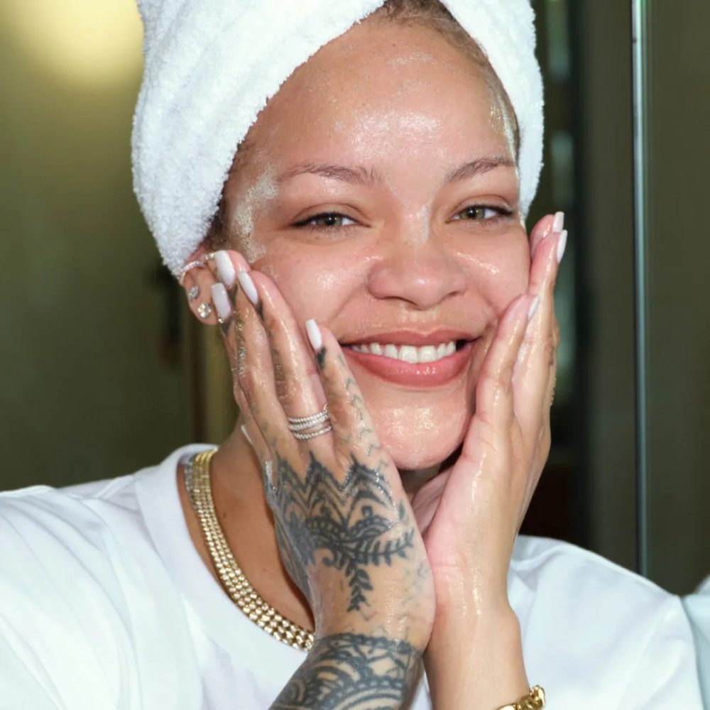 Fenty Beauty Cherry Dub Pore Purify'r Gel Cleanser with Niacinamide + Aloe Juice
