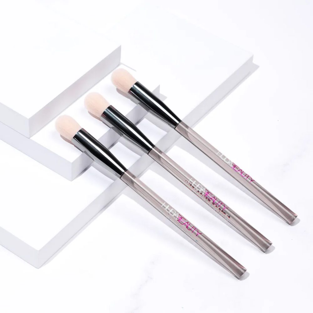 Huda Beauty Conceal & Blend Complexion Brush