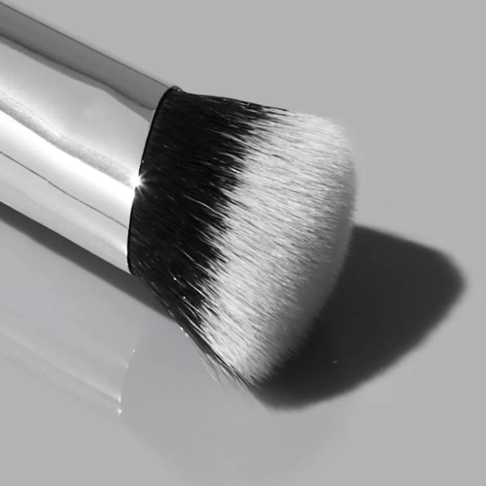 Haus Labs by Lady Gaga Concealer Brush