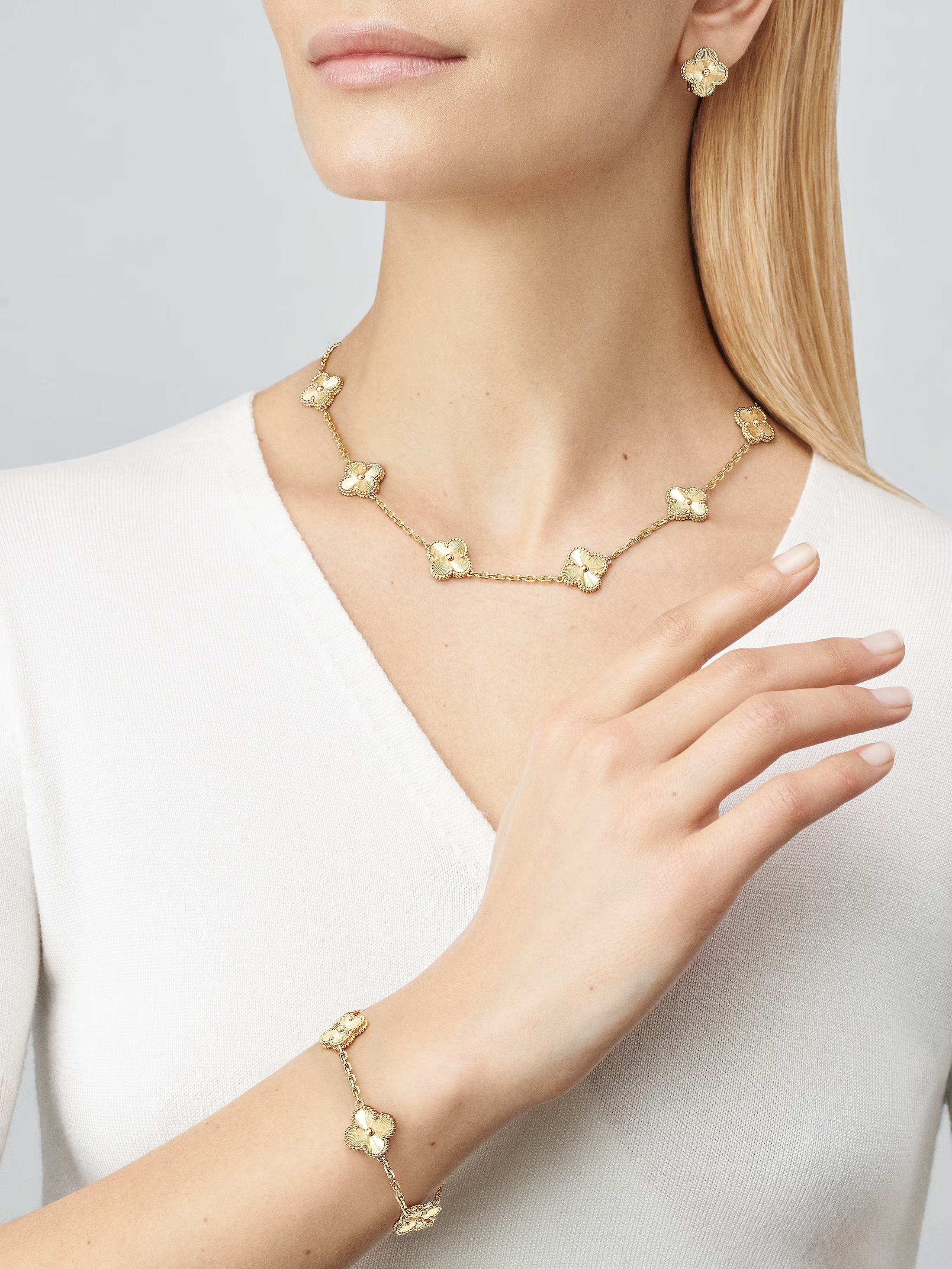 Van Cleef & Arpels. Кольє Vintage Alhambra із жовтого золота