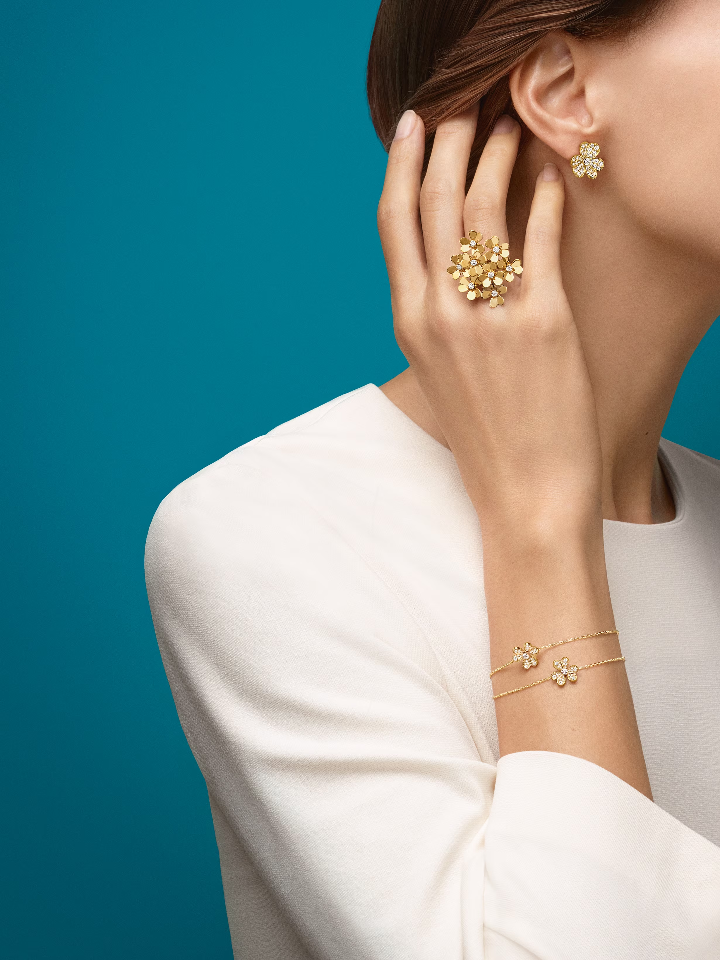Van Cleef & Arpels. Браслет Frivole, мініатюрна модель із жовтого золота