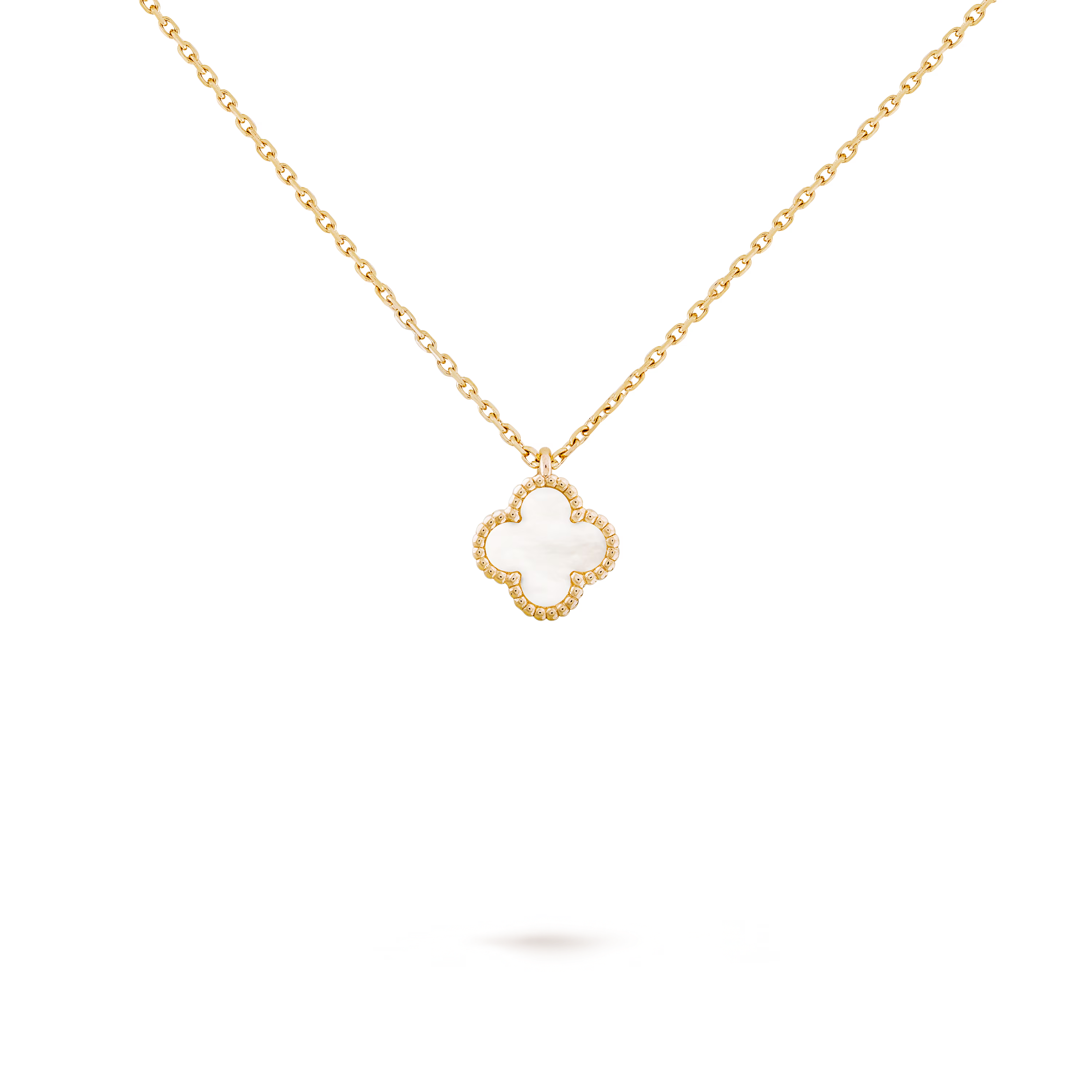 Van Cleef & Arpels. Підвіска Sweet Alhambra із жовтого золота з білим перламутром