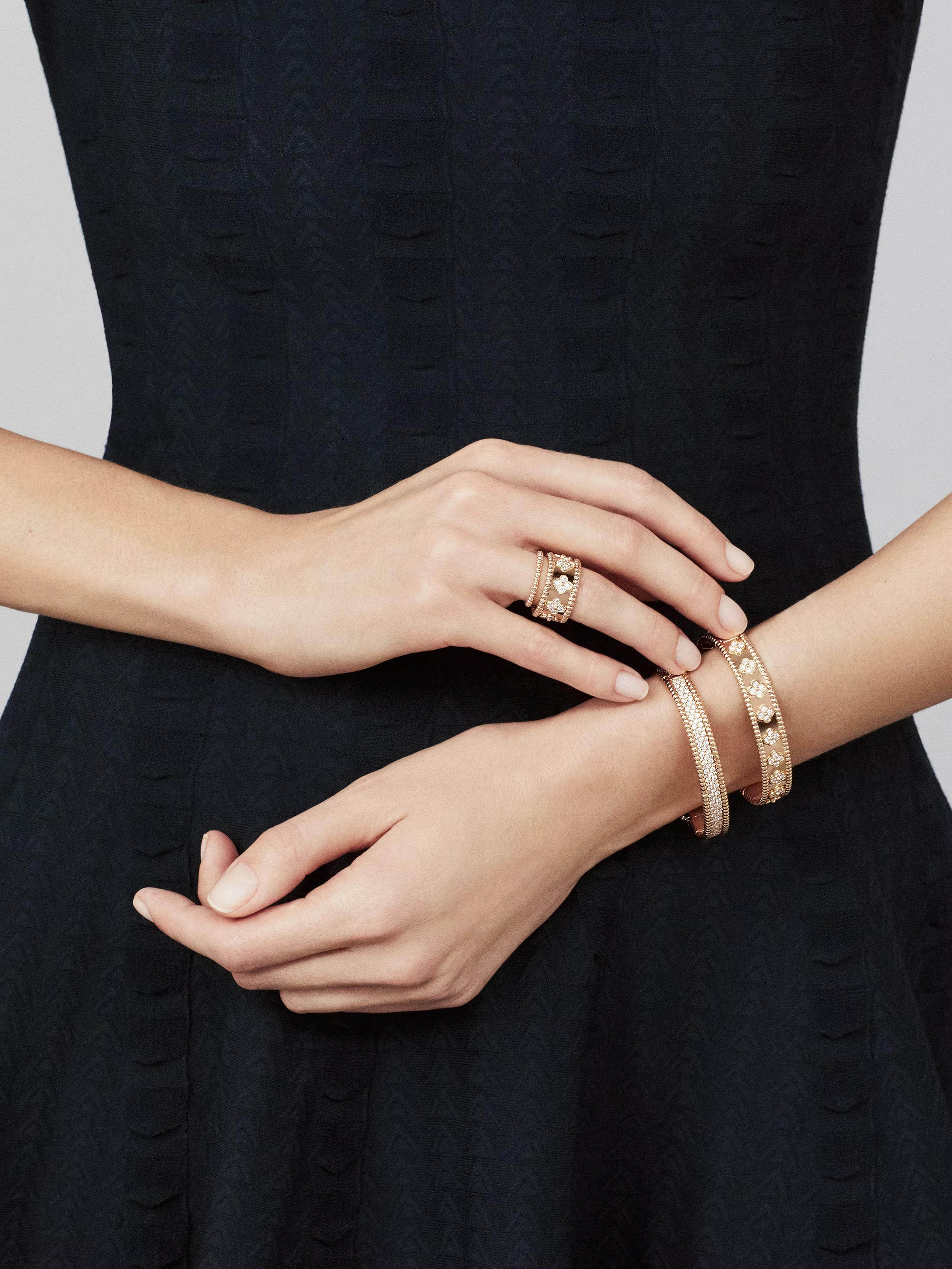 Van Cleef & Arpels. Браслет Perlée Clovers із рожевого золота