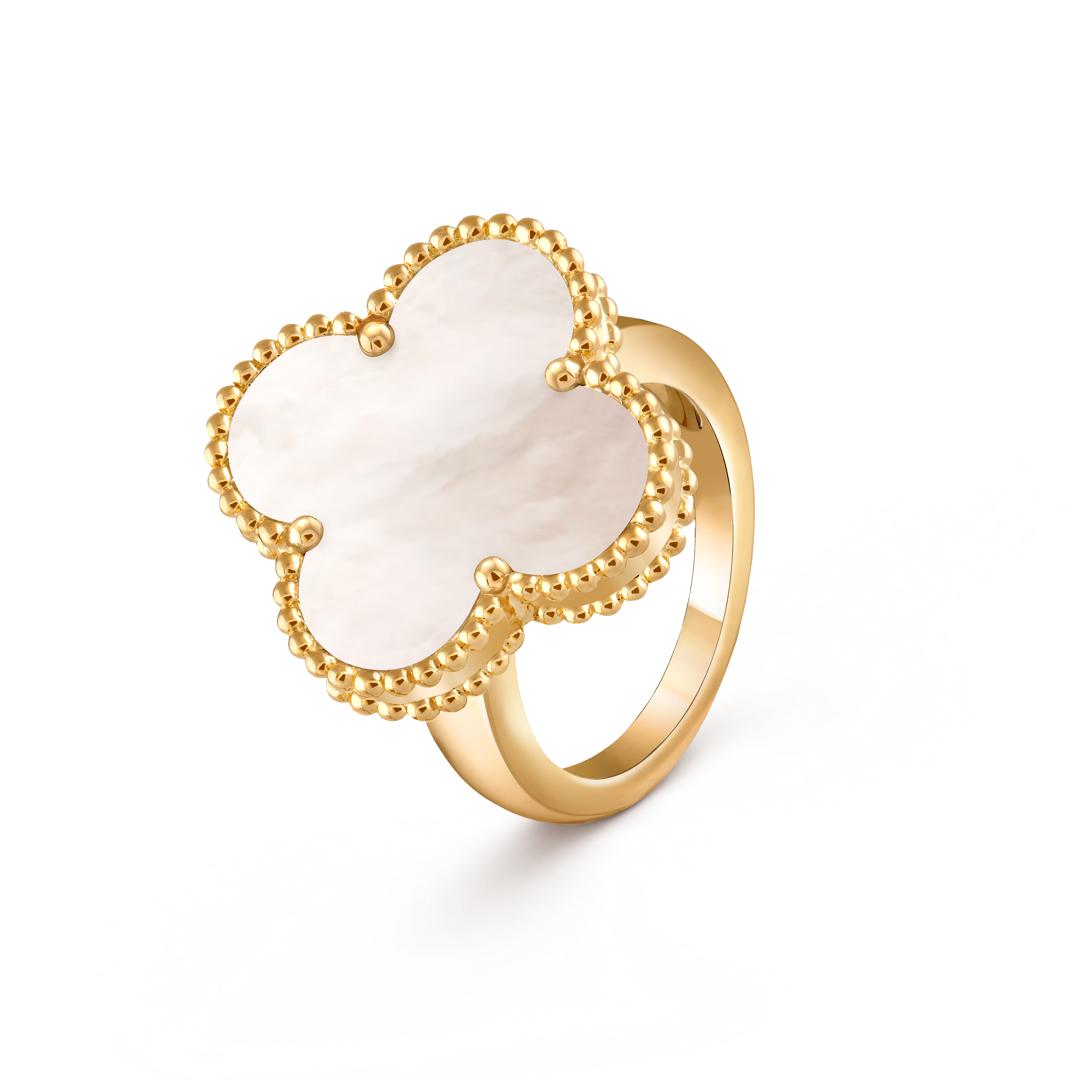 Van Cleef & Arpels. Каблучка Magic Alhambra із жовтого золота з білим перламутром