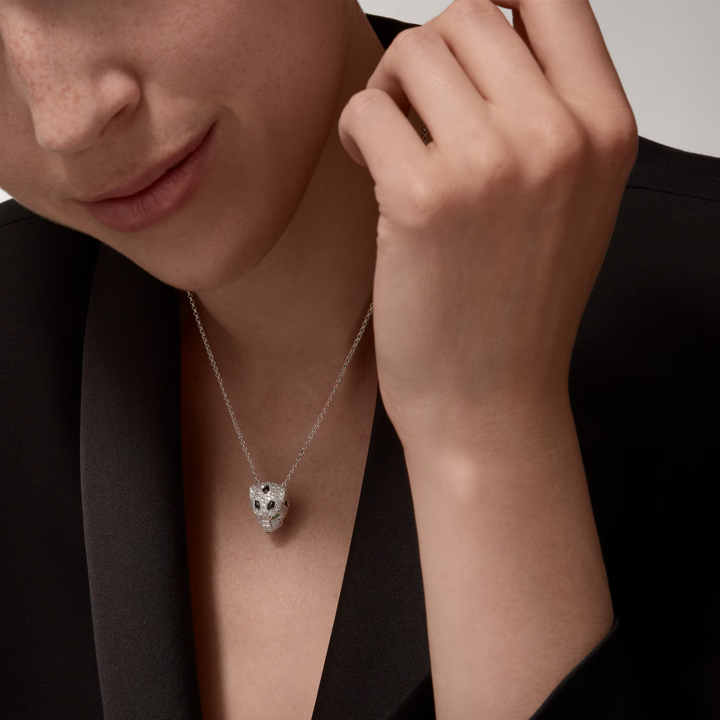 Cartier. Підвіска Panthère de Cartier із білого золота