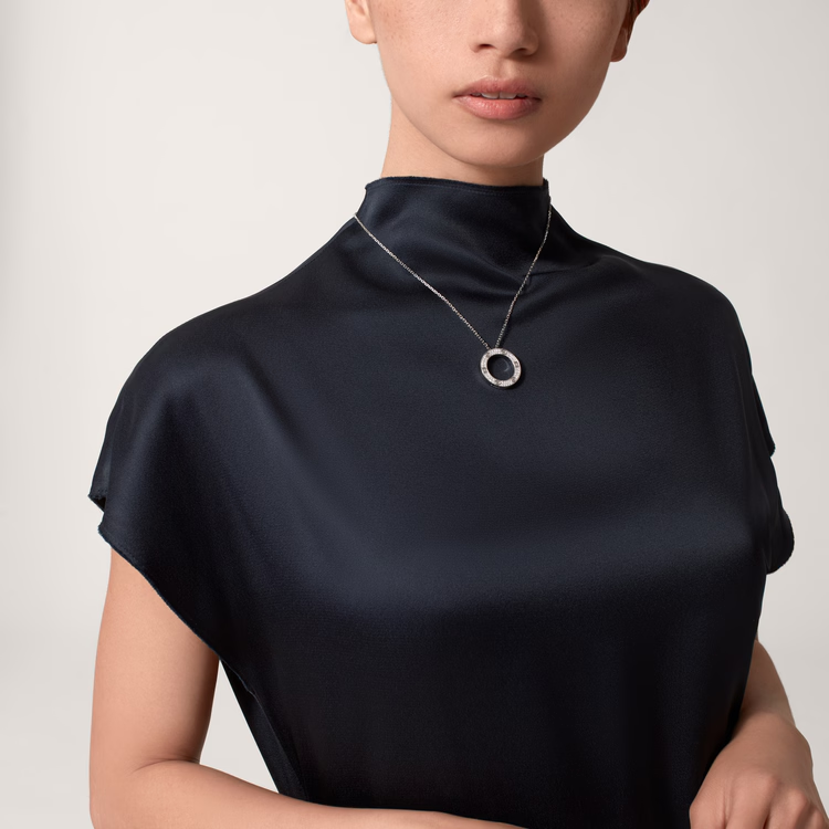 Cartier. Підвіска LOVE Pavé із білого золота