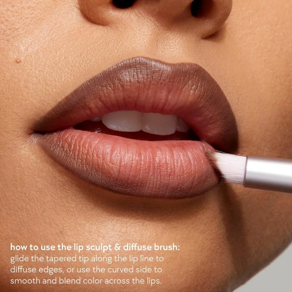 Kylie Jenner Lip Sculpt & Diffuse Brush 10