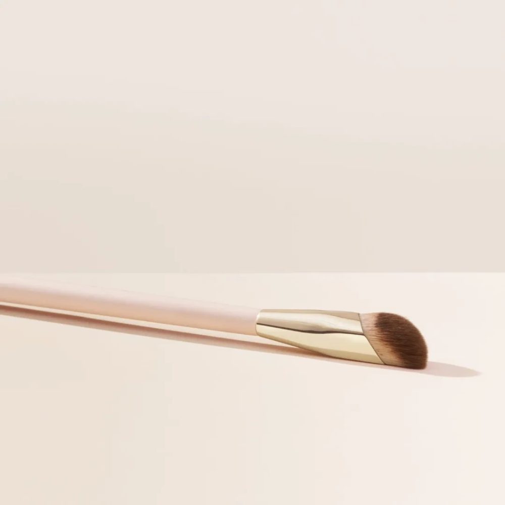 Rare Beauty Liquid Touch Concealer Brush