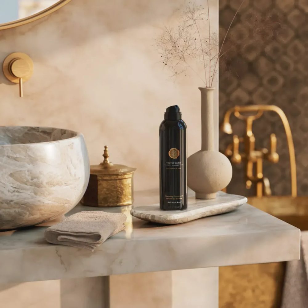 Rituals Private Collection Velvet Oudh Foaming Shower Gel