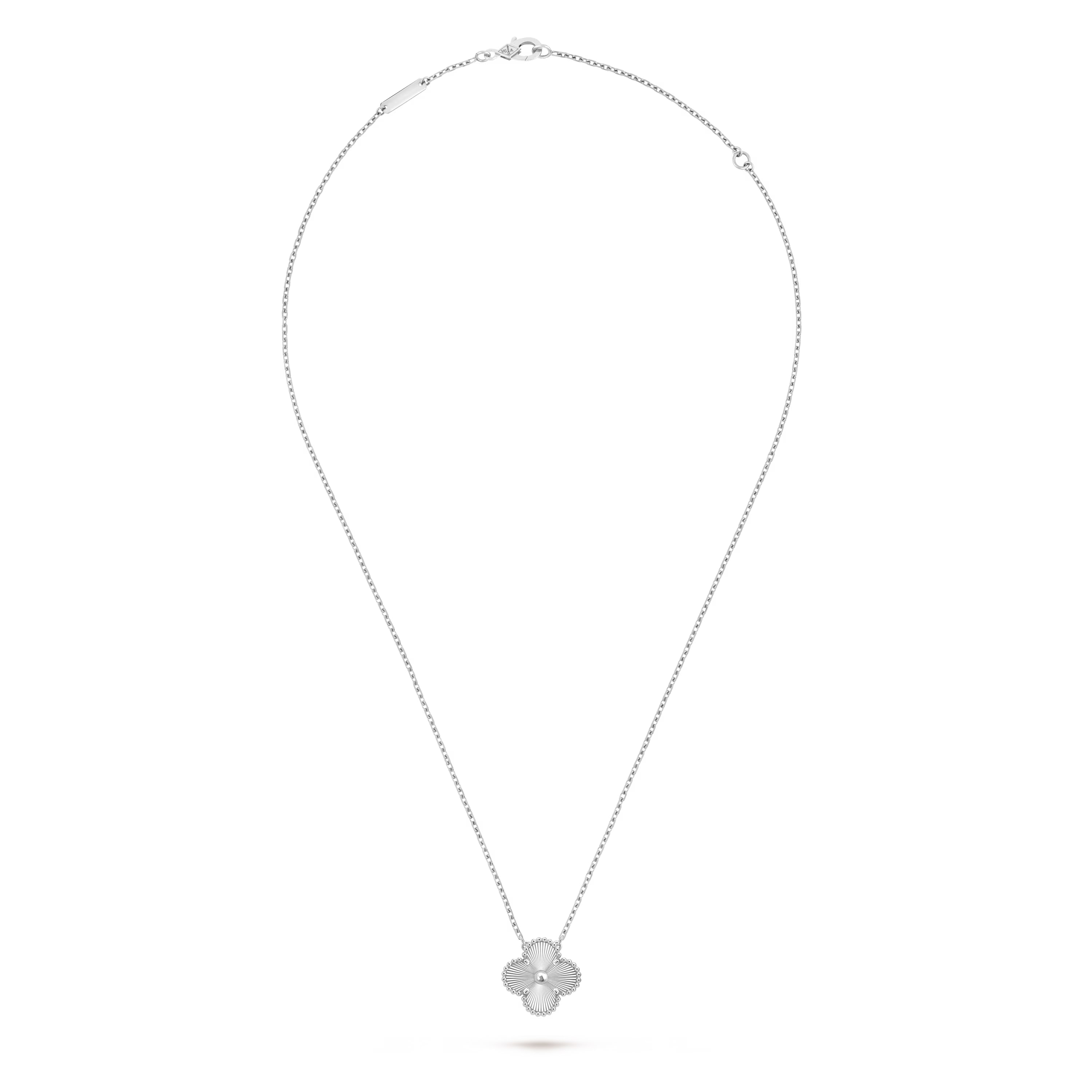 Van Cleef & Arpels. Підвіска Vintage Alhambra із білого золота